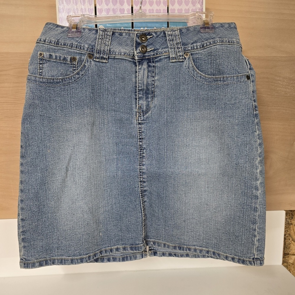 VSH Jeans Women Blue Denim Mini Skirt Size 10 Embroidered Rhinestone Pockets Y2K